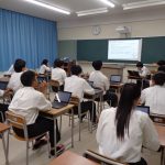 総合的な探究の時間「鈴鹿学」の中間発表を行いました！